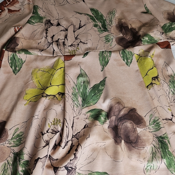 Melissa McCarthy Women Charming Floral Top Size XL - Picture 6 of 11